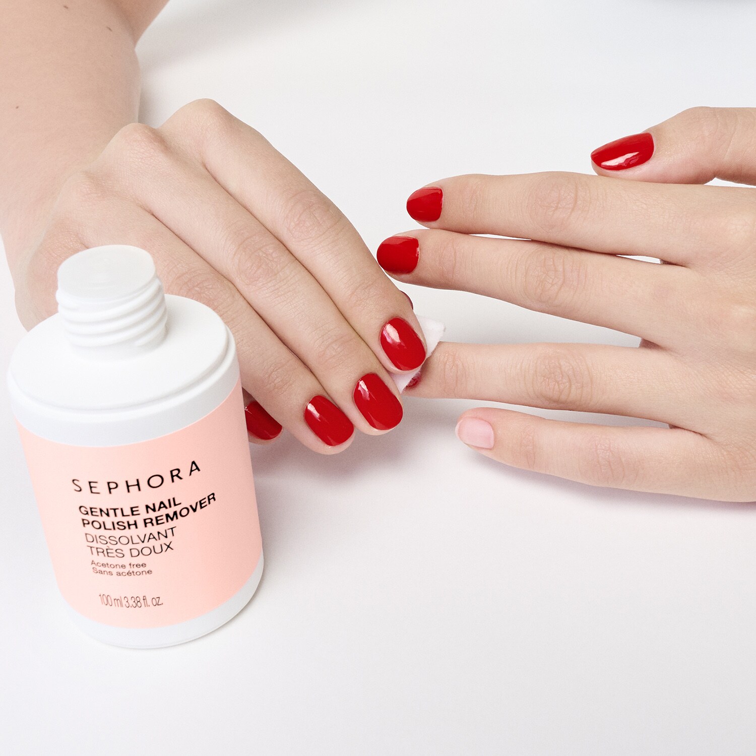 GENTLE NAIL POLISH REMOVER (DISOLVENTE DE ESMALTE ULTRASUAVE)